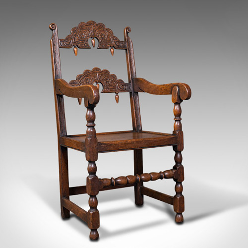 Antique Elbow Chairs - 111 items for sale on sellingantiques.co.uk