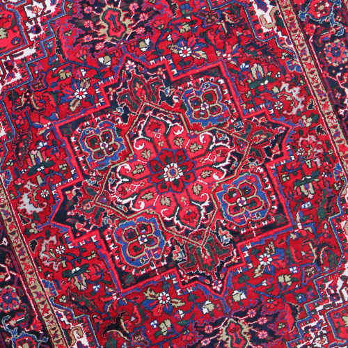 Antique Heriz Rugs - 140 items for sale on sellingantiques.co.uk