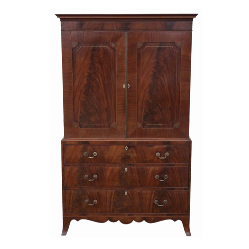 Antique Linen Presses - 6 items for sale on sellingantiques.co.uk