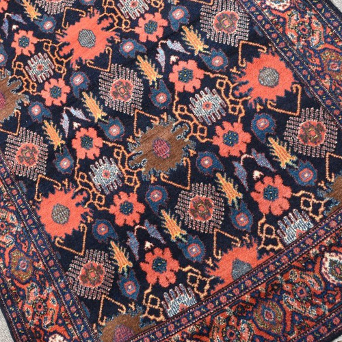 Antique Persian Rugs - 116 items for sale on sellingantiques.co.uk