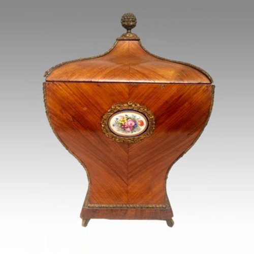 Antique Sewing Boxes - 40 items for sale on sellingantiques.co.uk