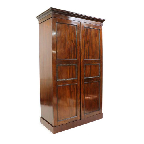 Antique Victorian Wardrobes - 68 items for sale on sellingantiques.co.uk