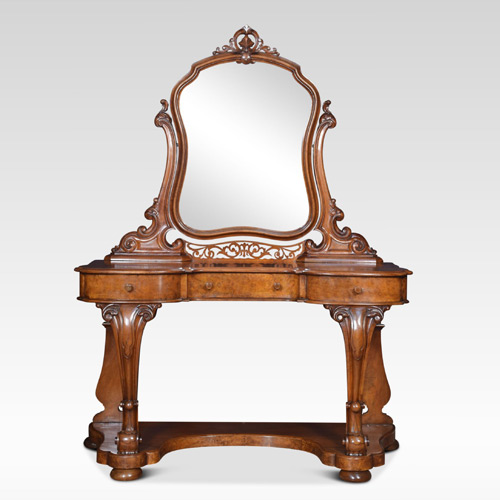 Antique Walnut Dressing Tables - 28 items for sale on sellingantiques.co.uk