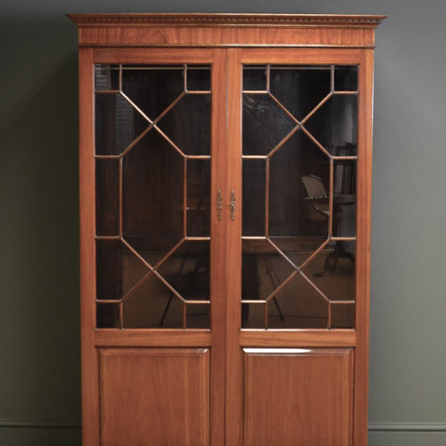 Antique Wardrobes - 247 items for sale on sellingantiques.co.uk