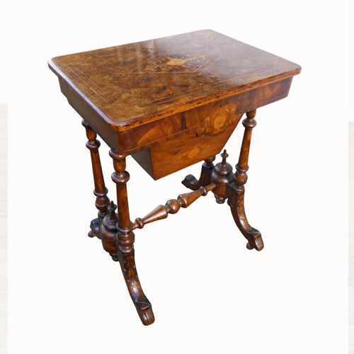 Antique Work Tables - 194 items for sale on sellingantiques.co.uk