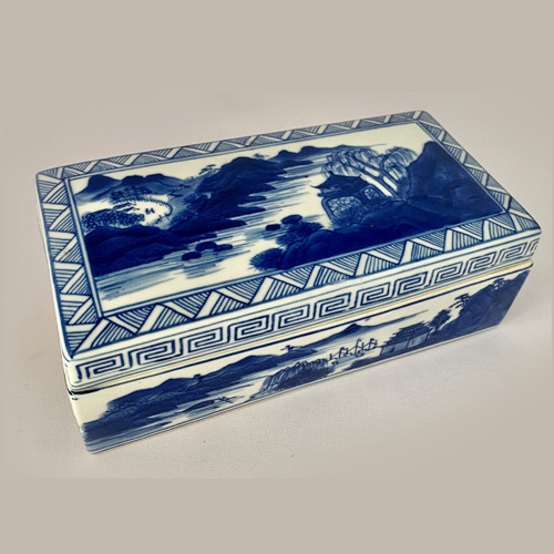 Antiques Blue And White - 142 items for sale on sellingantiques.co.uk