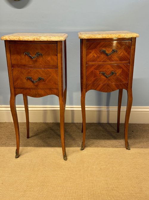 A PAIR OF FRENCH WALNUT BEDSIDE TABLE