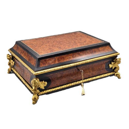 SUPERB EXTRA LARGE AMBOYNA EBONY JEWELLERY TABLE BOX