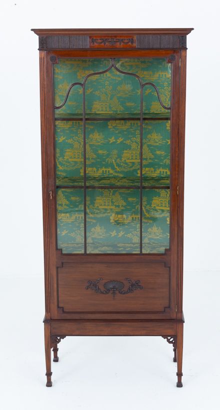 GEORGIAN STYLE MAHOGANY DISPLAY CABINET