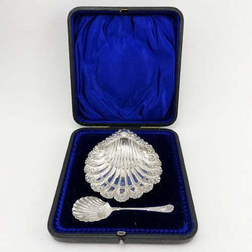 BOXED STERLING SILVER BUTTER DISH AND SPOON