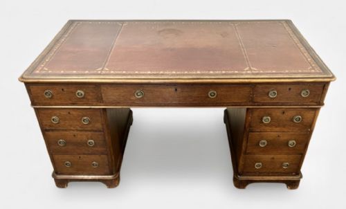 VICTORIAN OAK PEDESTAL DESK - ADDITIONAL PHOTO 2