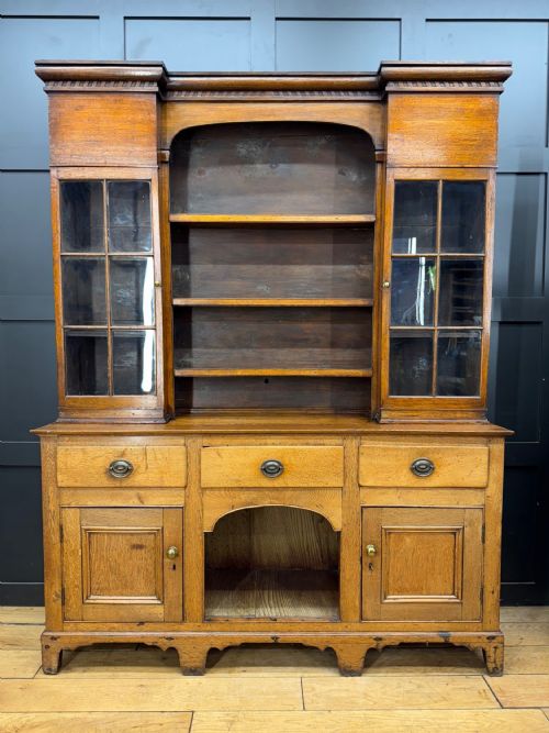 ANTIQUE OAK DRESSER