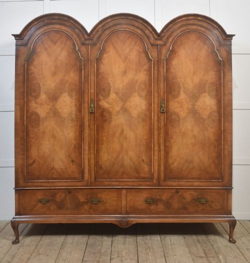 QUEEN ANNESTYLE WALNUT TRIPLE WARDROBE